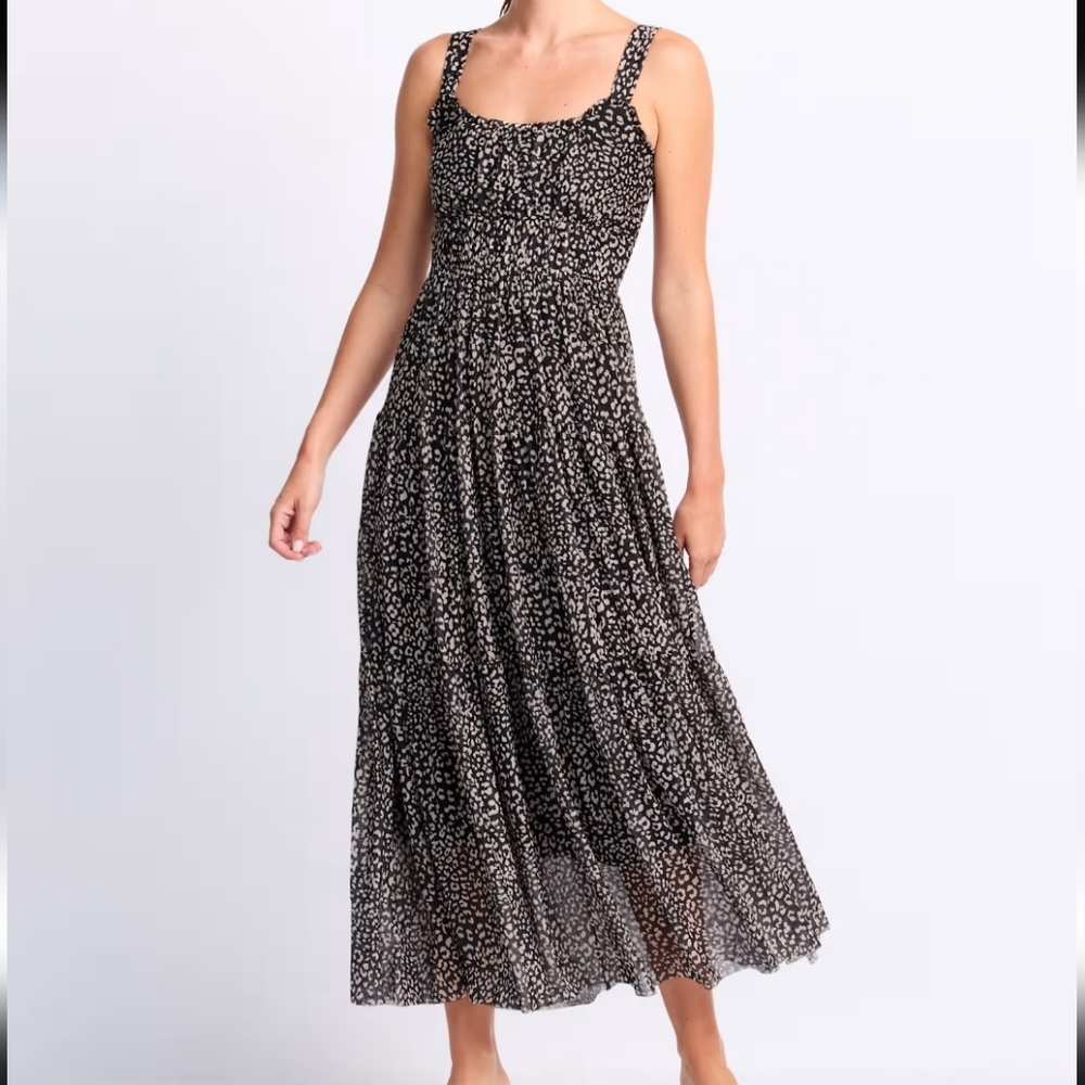 NINE BRITTON Aubriella Midi Dress Black White Print Tiered Ruffles Smocked Sz M